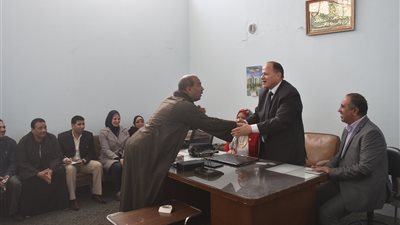 محافظ الفيوم يزور قرية طبهار ويعقد لقاءًا مع المواطنين