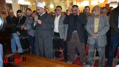صور .. الانتهاء من صلاة الجنازة على الكاتب الصحفي إبراهيم سعدة