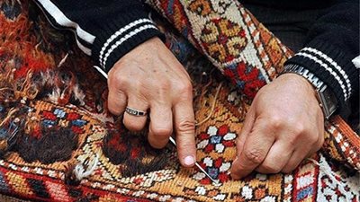 ماذا قال السويدي عن الحرف اليدوية؟