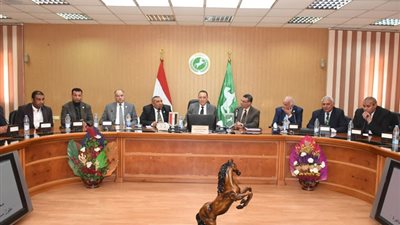 محافظ بني سويف يهنئ مدير الأمن بمنصبه الجديد