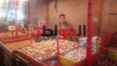 انخفاض أسعار الطماطم والبطاطس بأسواق بني سويف 