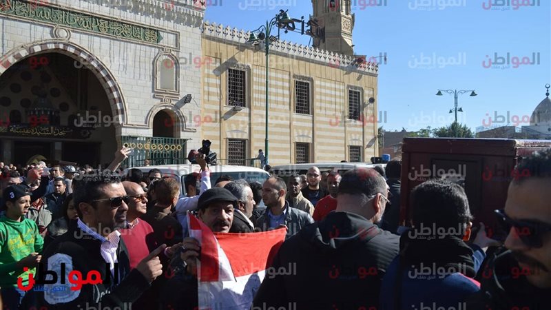 تشييع جثمان الفنان