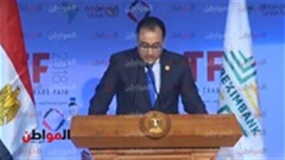 مصطفى مدبولى يستعرض مشروعات الصرف الصحى أمام الرئيس السيسى 