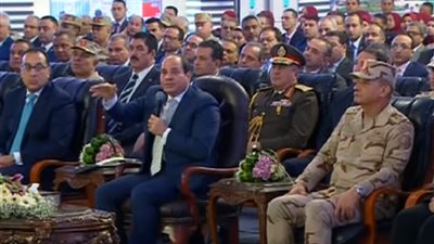 الرئيس السيسي عن تطوير العشوائيات: مفيش حد فى العالم عمل ده غيرنا