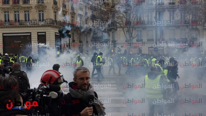 عناصر السترات الصفراء