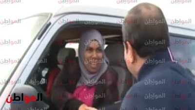   سائقة الميكروباص تكشف محاولات الإخوان معها عقب لقاء الرئيس السيسى 