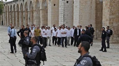 فيديو .. مستوطنون صهاينة يطالبون برأس أبو مازن وعضوًا بالكنيست يدعمهم