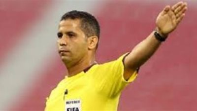 محمود عاشور يدير مباراة الأهلي والنجوم