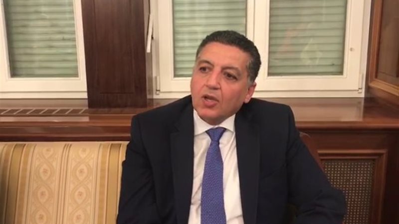 عمرو عامر 