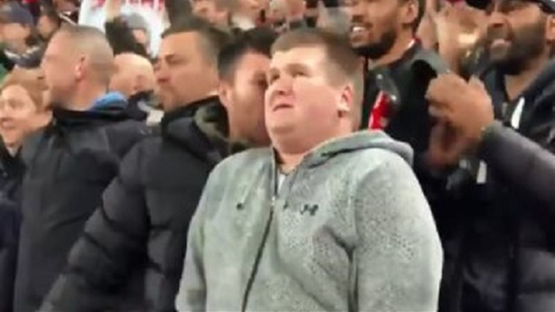 مشجع ليفربول الكفيف