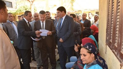 حققنا 30% من المستهدف .. عبدالجابر يتفقد مقرات حملة 100 مليون صحة بإهناسيا
