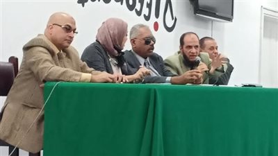 جامعة دمنهور تحتفل باليوم العالمي للغة العربية