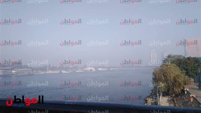 صور.. شبورة وسحب منخفضة فى سماء القاهرة.. وكوبرى قصر النيل الأبرز
