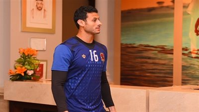 محمد الشناوي حارس الأهلي يحتفل بعيد ميلاده الـ30 اليوم 