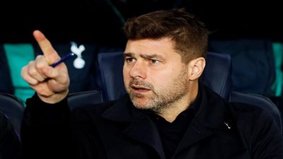 نيفيل: بوكيتينو المدرب الأنسب لقيادة مانشستر يونايتد