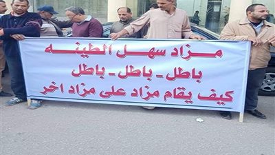 مذيع الجدعان يخرج عن شعوره حزنا على طرد أهالى سهل الطينة من أراضيهم
