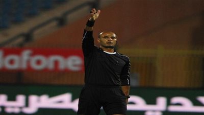 أحمد حمدي حكمًا لمباراة المقاولون والاتحاد