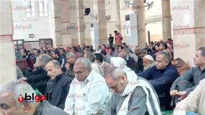 صور.. أهالي الحوامدية يؤدون شعائر الجمعة بمسجد محمد أحمد عبد السلام