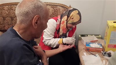استجابة لكبار السن .. 100 مليون صحة فى أحد المنازل فى سوهاج
