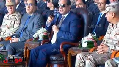 الرئيس يحصر.. السيسى يستوقف اللواء 