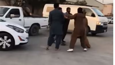 مفيش صاحب يتصاحب.. خناقة عنيفة بين باكستانيين في السعودية 