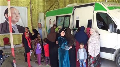 صور.. مستقبل وطن بالإسكندرية ينظم قوافل طبية بمحرم بك