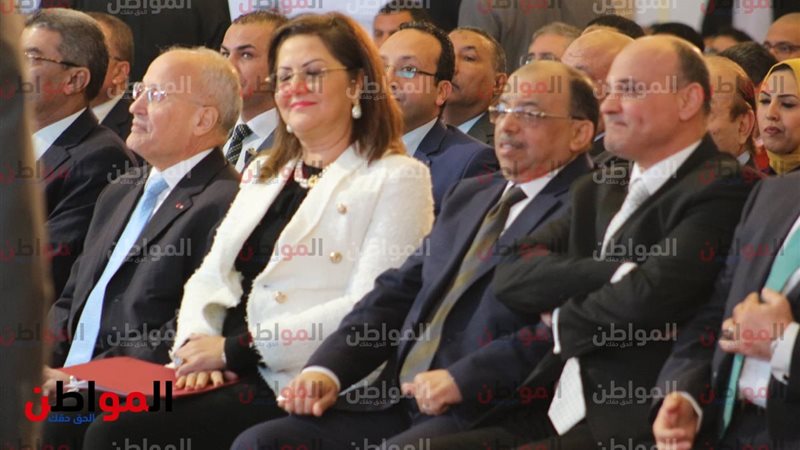 وزيرة التخطيط هالة