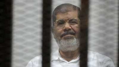 تأجيل إعادة محاكمة مرسى و23 آخرين بقضية التخابر مع حماس 