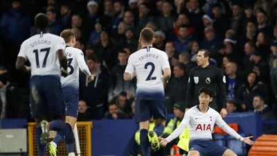 فيديو.. توتنهام يهزم إيفرتون 6-2 في مباراة مثيرة