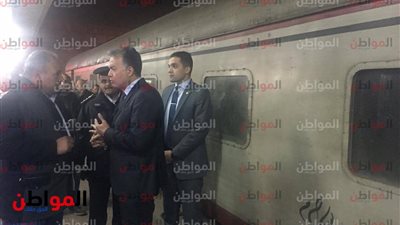 كلاكيت تاني مرَّة .. وزير النقل في زيارة مفاجئة منتصف الليل بمحطة مصر في رمسيس