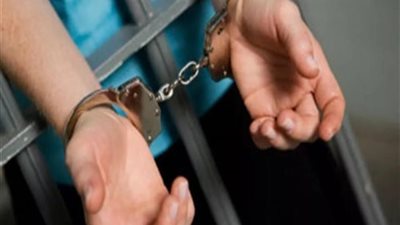 ضبط عاطل بحوزته 40 قرص مخدر في الخانكة