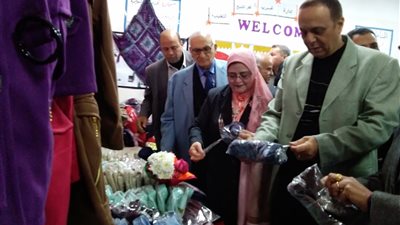 3 آلاف قطعة ملابس جديدة للطلاب الأكثر احتياجا وأسرهم بكفر الشيخ