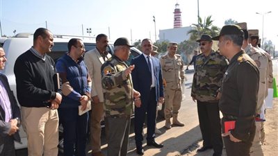 محافظ الإسماعيلية وكامل الوزير يتابعان مشروع تطوير المحاور المرورية