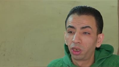 فيديو.. مكوجى فاقد البصر: نفسي اتعالج وأشوف والدتي ومراتي  