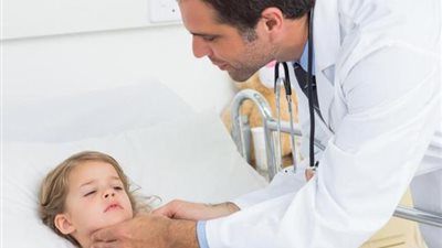 3 طرق لاكتشاف مرض الغدة الدرقية عند ابنك في المنزل