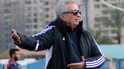 حلمي طولان يوقف مران الاتحاد أكثر من مرة.. تعرف على السبب
