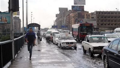 فيديو| الأرصاد تواصل تحذيراتها.. أمطار رعدية وعواصف تضرب البلاد