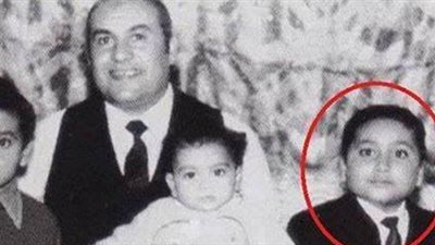  حكاية صورة.. دمه خفيف زي ماهو ..علاء ولي الدين مع إخوته صغيرًا