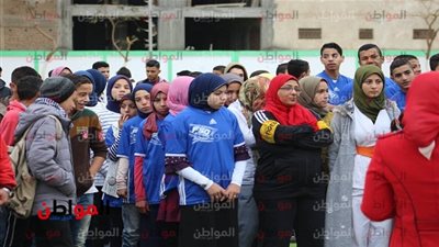  صور.. الجنس اللطيف يشاركن في مبادرة 