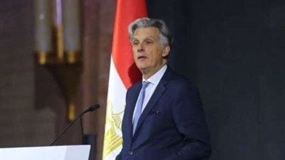 السفير البريطاني يقدم التعازي في ضحايا تفجير المريوطية  