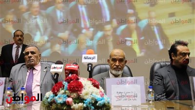 صور.. نقابة العلوم الصحية تُكرم أوائل الخريجين 
