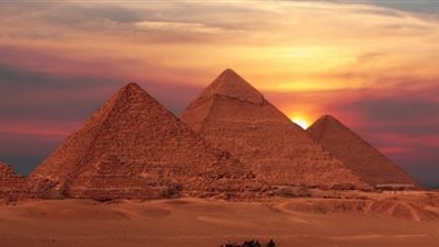 بلدنا حلوة بمعالمها .. دليلك لرحلة مميزة إلى أهرامات الجيزة معجزة الكوكب