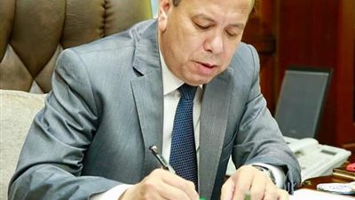 استجابة لشكاوى المواطنين .. محافظ كفر الشيخ يوجه برفع كفاءة الخدمات بقرية الخادمية