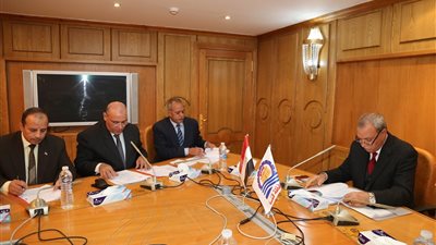 محافظ قنا يوجه بضرورة المتابعة المستمرة لـ دور الحضانات