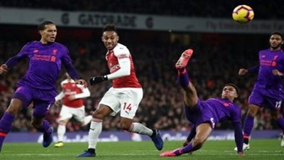 الشوط الثاني مشاهدة بث مباشر مباراة ليفربول محمد صلاح وارسنال في الدوري الانجليزي اليوم 8_ 12 _ 2018 