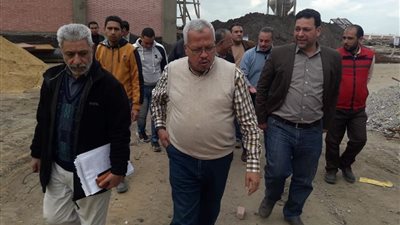 رئيس مياه الشرب بالمنوفية يتفقد محطة دناصور بمركز الشهداء