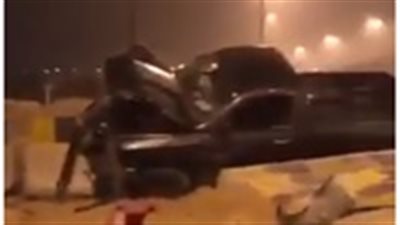 إصابة 4 أشخاص في تصادم سيارتين بالبحيرة 