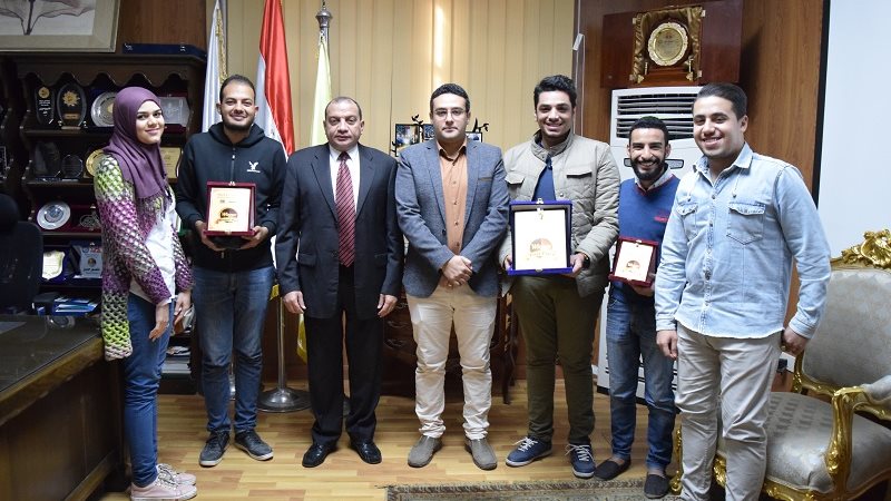 تكريم طلاب جامعة