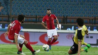 ما بين الفراق والاعتزال والزواج.. كيف تغيرت أحوال نجوم الكرة المصرية في 2018
