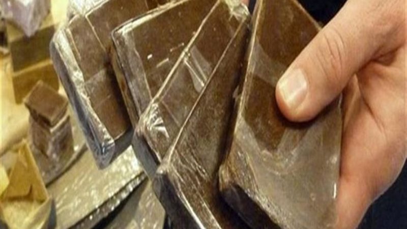 تفاصيل ضبط عاطل يتاجر